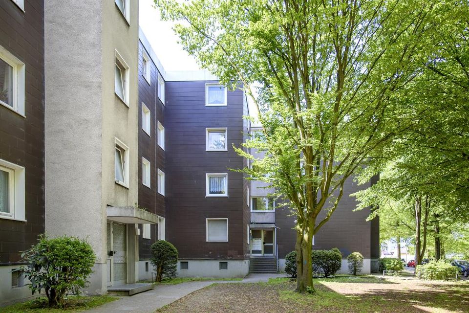 Sehen, mieten, wohnen! - 3,5-Zimmer-Wohnung mit Balkon in Duisburg