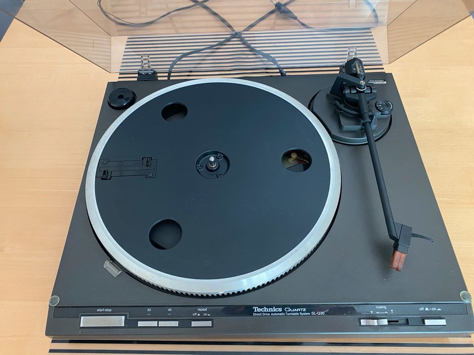 Technics Plattenspieler SL-Q30 mit Tonabnehmer EPC-P24(T4P) in Essen