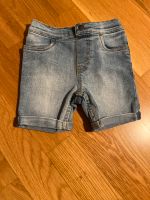 Hose kurz Jeans Levi‘s Größe 74 / 80 Leipzig - Großzschocher Vorschau