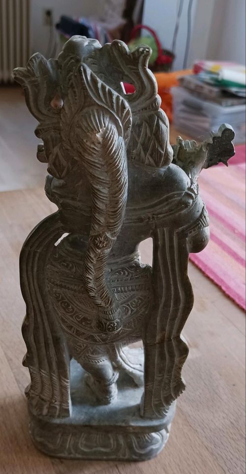 Kleine Krishna Steinskulptur in Aachen