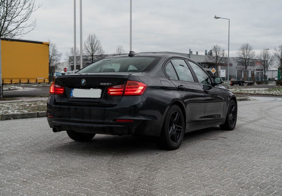 BMW F30 320i inkl. M-Paket und MTS Fahrwerk (tausch möglich) in Neuenhagen