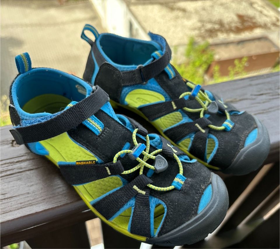 Keen Sandalen Schuhe Gr 37. in Schleusingen