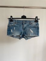 Jeansshorts von Review in 158 - 98% Baumwolle Wuppertal - Elberfeld Vorschau