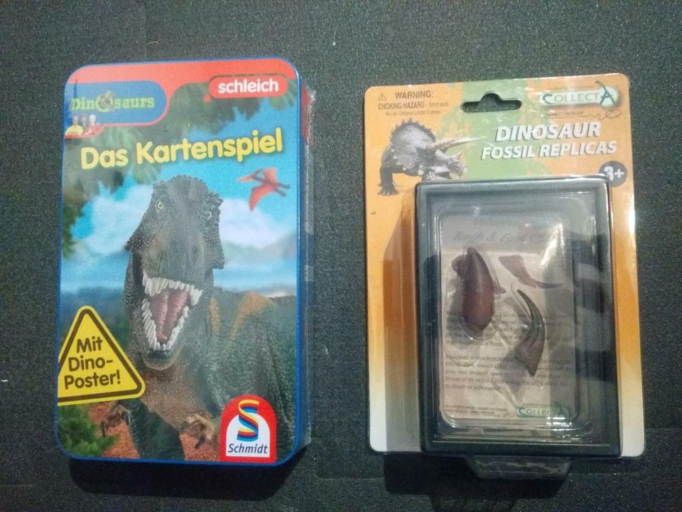 Dinosaurier Schleich Trumpf Kartenspiel+ Dinosaur Fossil Replica in Donauwörth