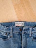 Jeans  3 paar Abercrombie gr 11/12 Nordrhein-Westfalen - Erkrath Vorschau