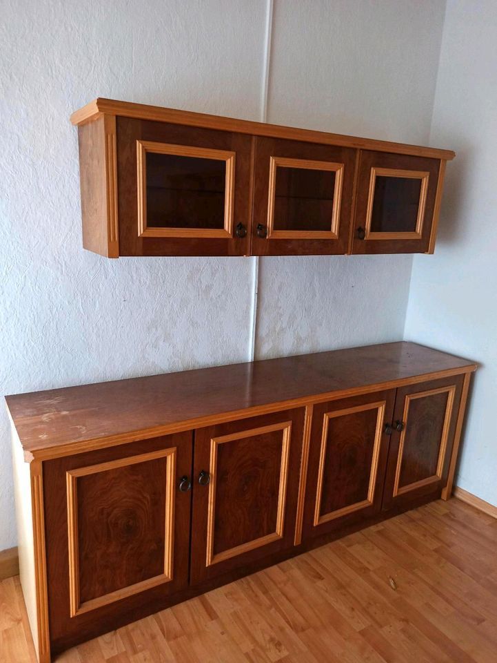 Schrank Vitrine Holz Sideboard Wohnzimmer Tischlerarbeit in Chemnitz