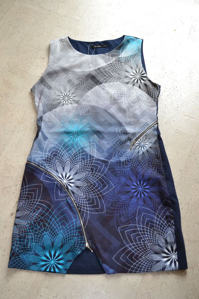 Desigual Kleid Vest Ohio, Neu, Gr. XL in Helmstadt-Bargen