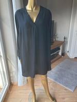 Wunderbares  Kleid/ lLongbluse, schwarz Niedersachsen - Duderstadt Vorschau