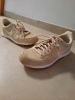 Nike Damen Schuhe Gr. 42 Brandenburg - Cottbus Vorschau