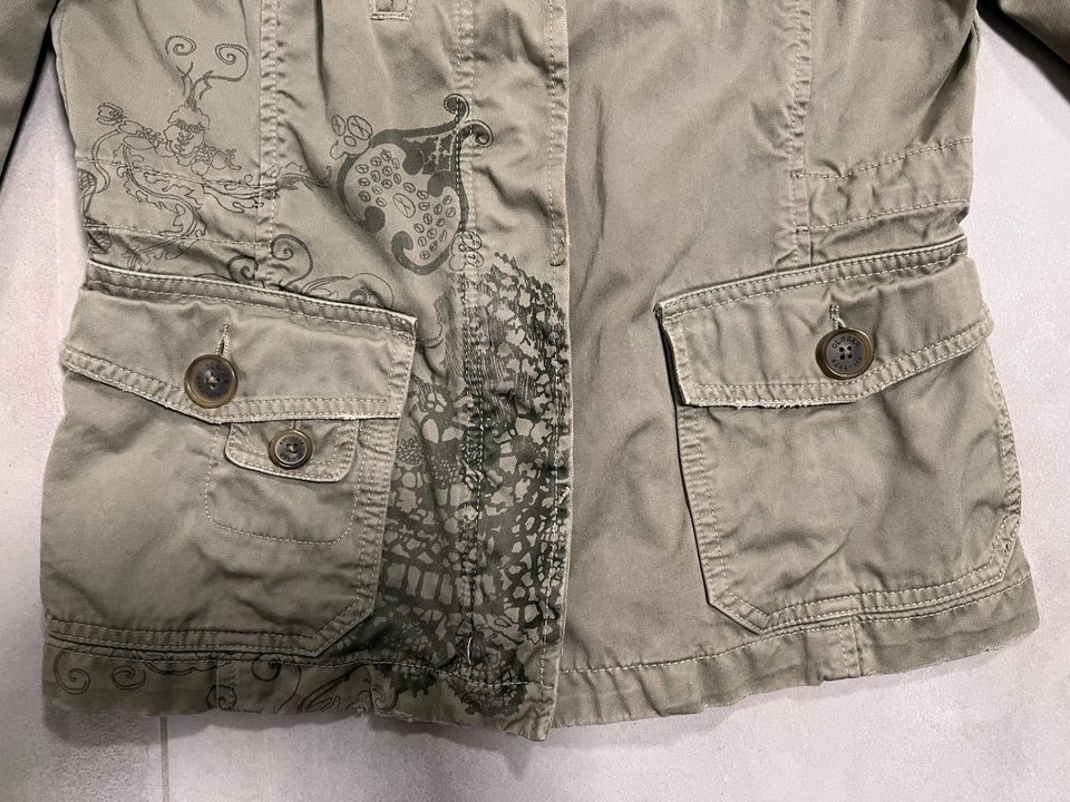 CLOSED Damen Jacke Gr. S in Khaki/ Army Grün - neuwertig! in Stuttgart