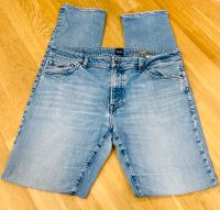 Männer Herren Blue Jeans Denim Regular Fit Used-Look 38/36 München - Bogenhausen Vorschau