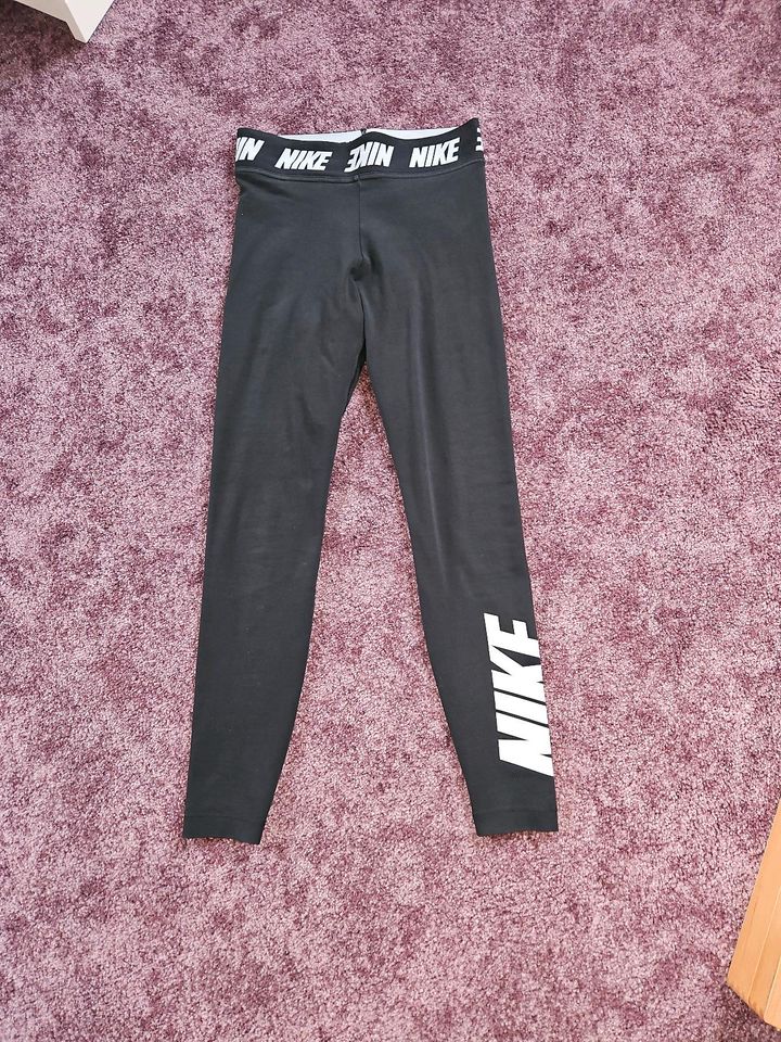 Nike Leggins in Römhild