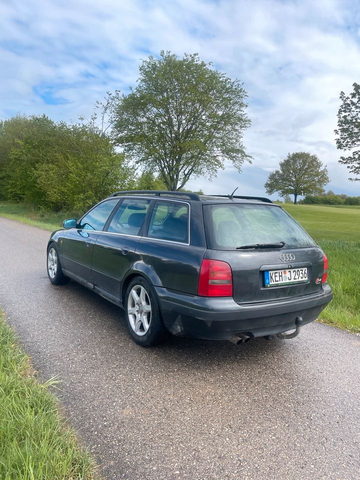 Audi a4 b5 automatik (Tüv neu) in Bad Abbach