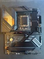 Motherboard ASUS Rog Strix Z690-F Gaming WIFI + Corsair 32GB DDR5 Sachsen-Anhalt - Halle Vorschau