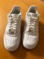 Nike Air Turnschuhe Sachsen - Wurzen Vorschau