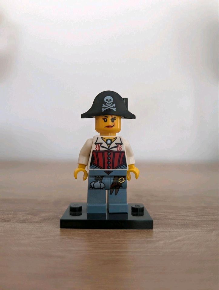 LEGO® Mini-Figuren in Schwalmtal