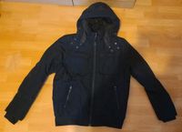 Tommy Hilfiger Winterjacke Herren/Jungen Gr.S/M? Kr. München - Ottobrunn Vorschau