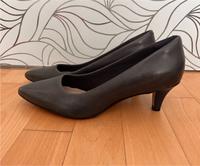 Gr 40 Clarks Pumps echtleder Nordrhein-Westfalen - Borgholzhausen Vorschau