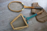 2 Stück alte Tennisschläger Vintage Dekoration Bayern - Bad Reichenhall Vorschau