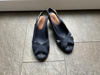 Tommy Hilfiger Keilsandalen Sandalen in Größe 37 Bayern - Schwarzenbruck Vorschau