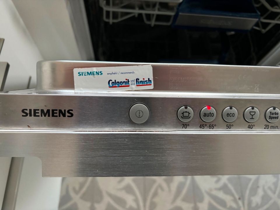 Geschirrspüler Siemens 60cm voll integrierbar (Typ SD6P1S) defekt in Hannover