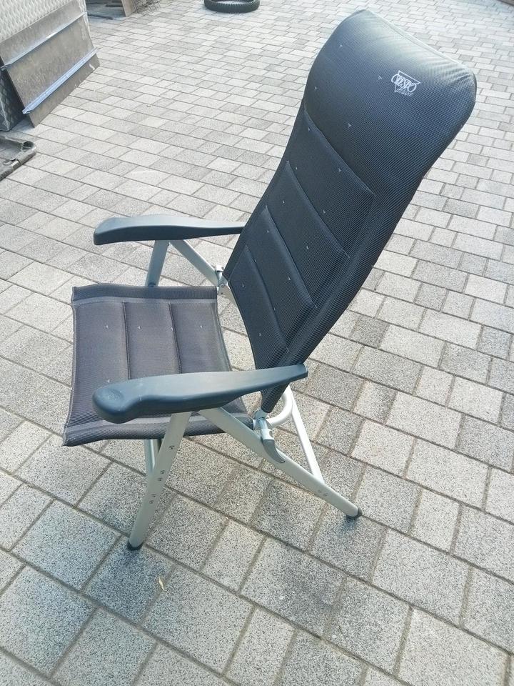1x Crespo Camping Deluxe XL Stühle,Brunner Titanium Next 4 Tisch in Weihenzell