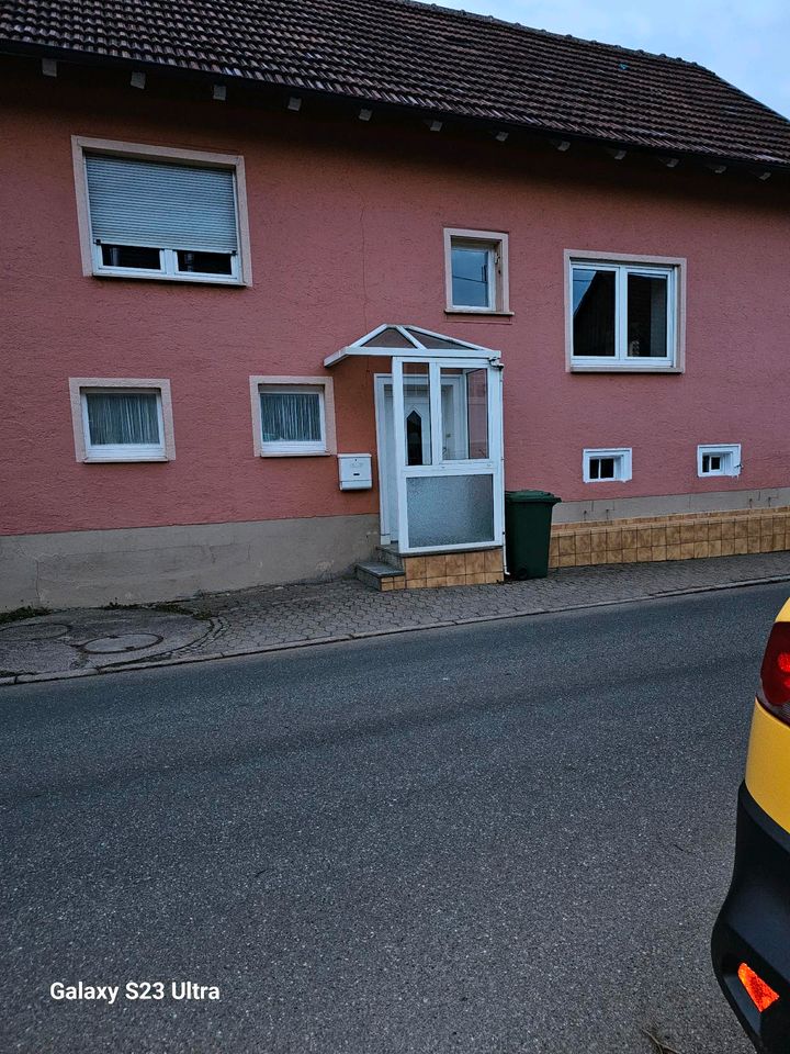 Haushälfte zu vermiten 3 Zimmer Bad Dusche EBK in Bad Dürrheim