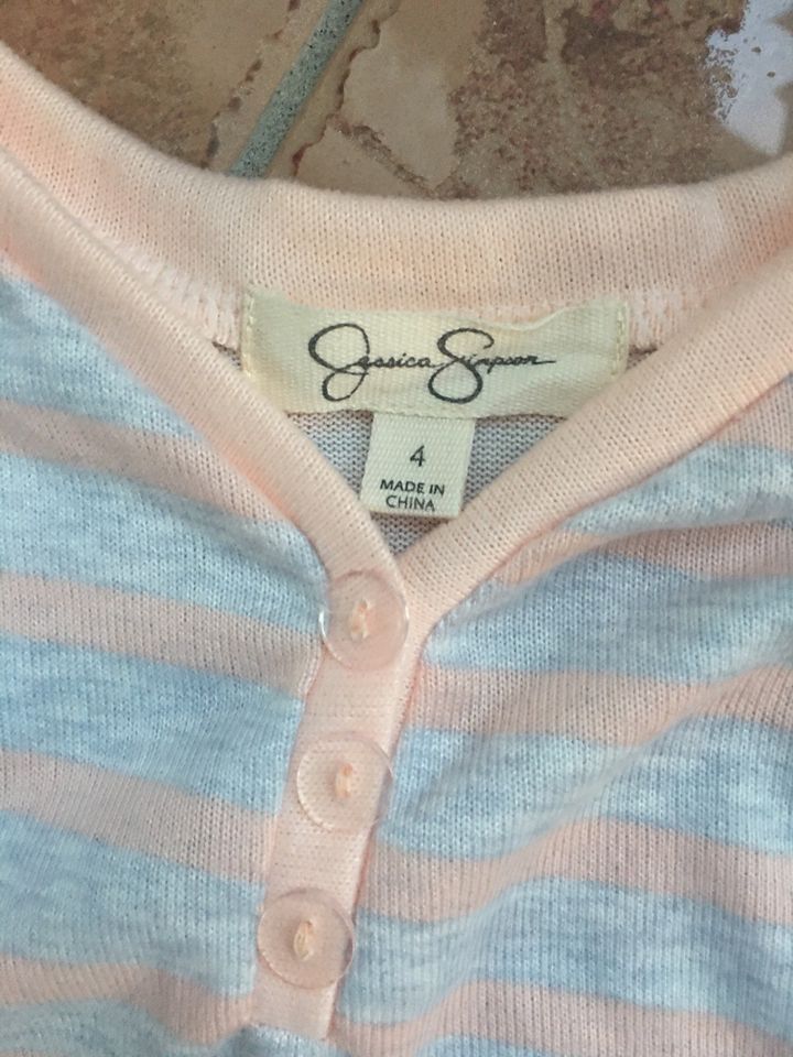 Schlafanzug neu mit Etikett in Banzkow