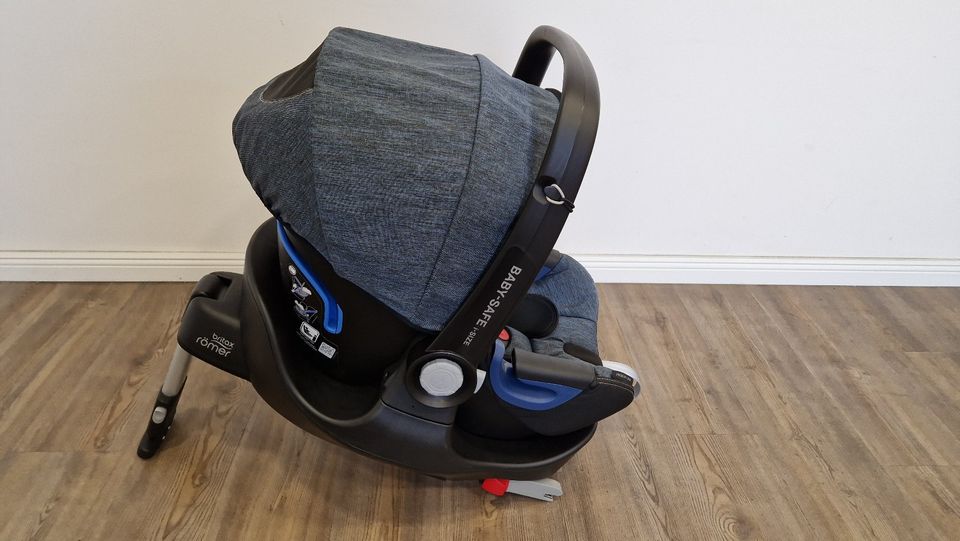 Britax Römer Baby-Safe i-Size + Base i-Size Blue Marble in Essen