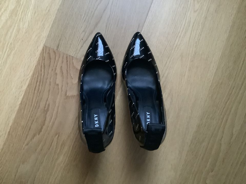 DKNY Damen Pumps in Brandenburg an der Havel