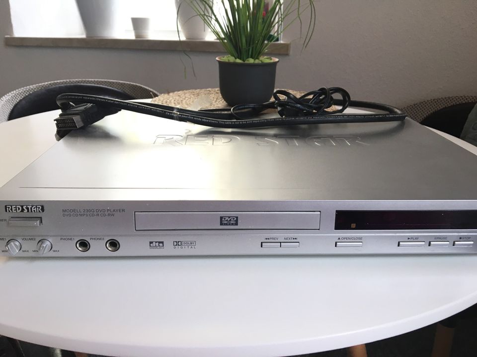 RED STAR DVD Player in Herxheim am Berg