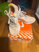 Wie NEU Nike Renew run 2 Größe 38 NP 90 Euro Berlin - Lichtenberg Vorschau