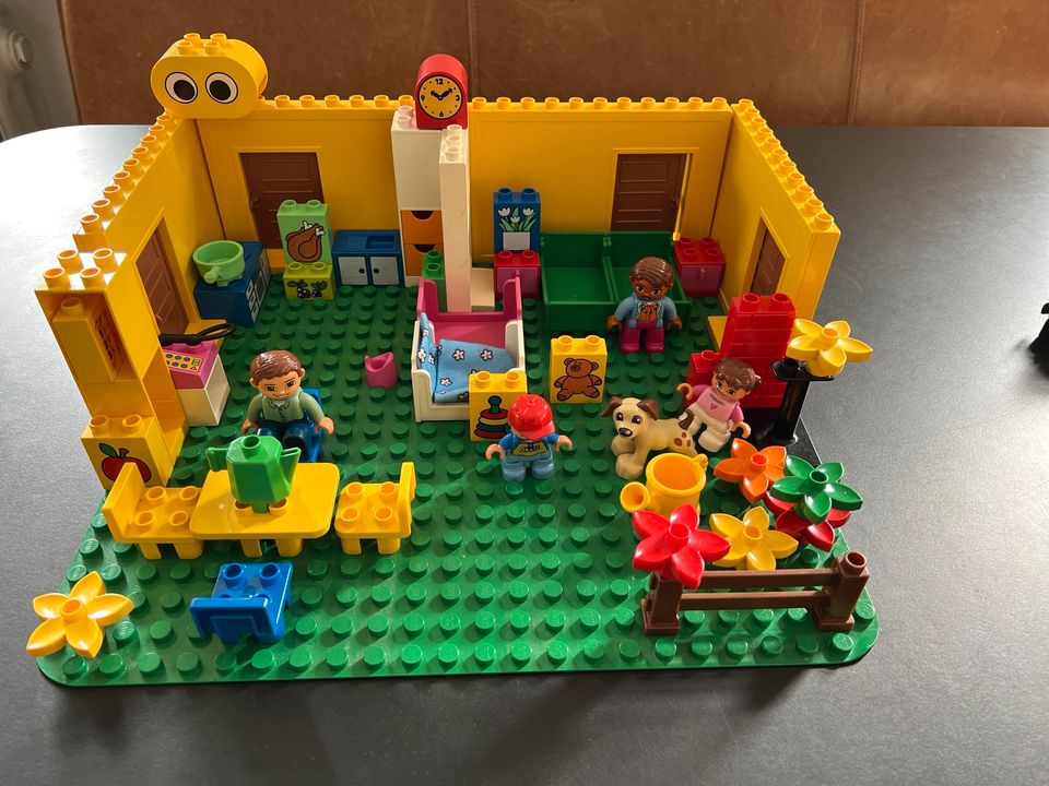 Lego Duplo Haus, Familie, Schlafzimmer, Küche, Menschen, Platte in Darmstadt
