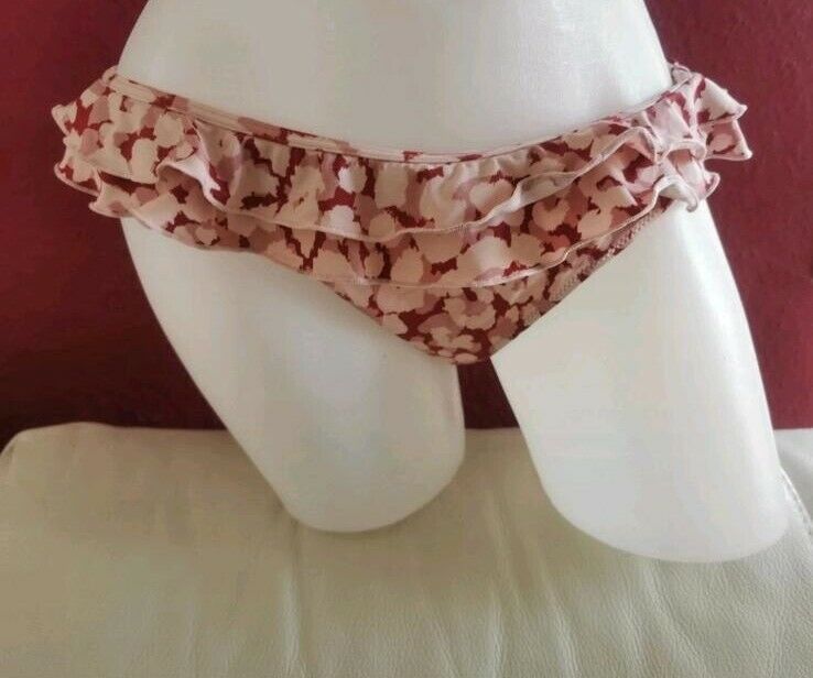 Bikinihose Bikini rosa rot Love Stories Herz Rüschen Volants 46 in Schwieberdingen