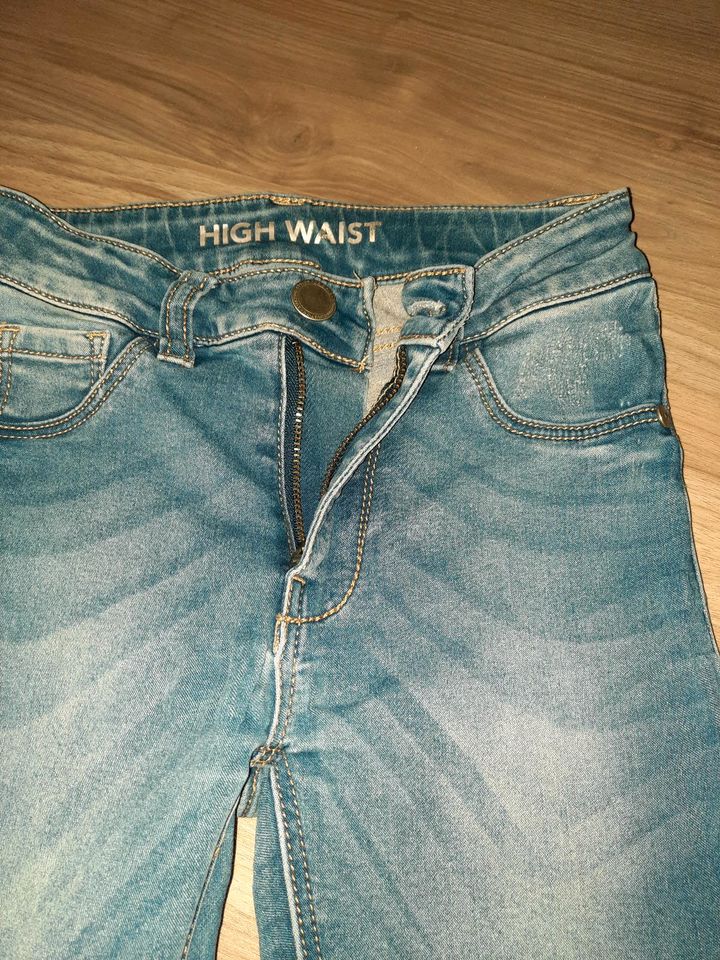 Jeans gr.140 in Kerpen