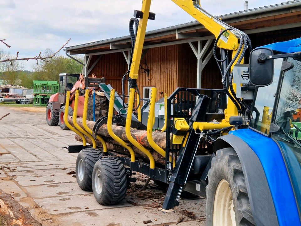 14,5t Holzrückewagen Rückewagen mit Forstkran 700cm in Salzwedel