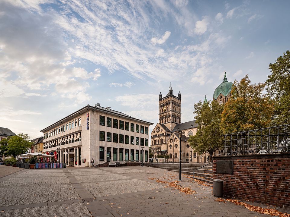 Attraktives Gewerbe mit 2 Räumen in Neuss: Perfekt als Kapitalanlage für die Zukunft in Neuss