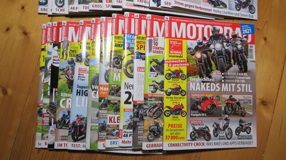 Motorrad Zeitschrift Zeitung 2021 Jahressatz Bikermagazin in Königstein / Sächsische Schweiz