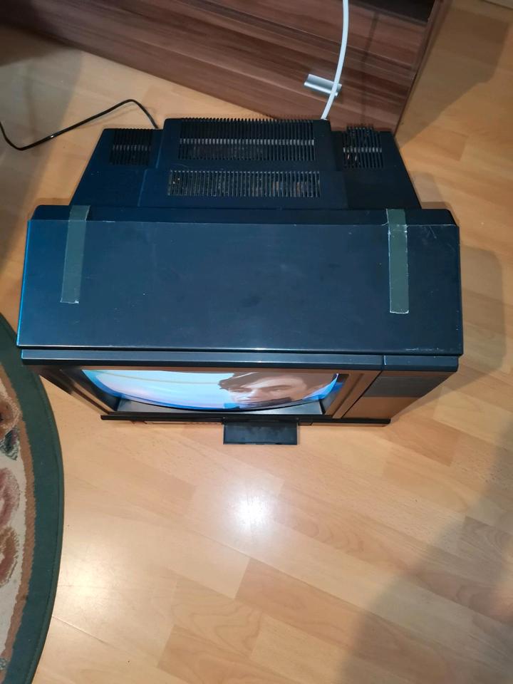 DDR Fernseher DDR Farbfernseher ROBOTRON  Color-Vision RC9140 in Forst (Lausitz)