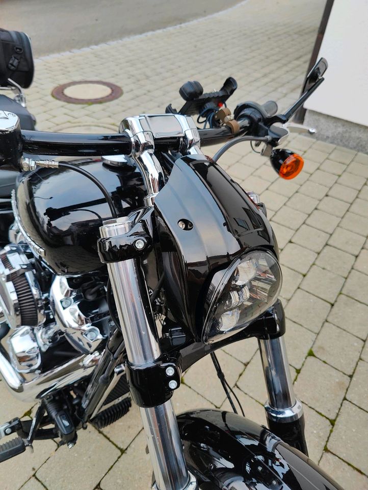 Harley Davidson Lichtmaske Breakout 114 in Oberroth