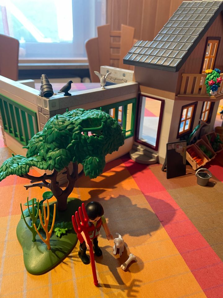 Playmobil Bauernhaus mit viel Zubehör, gebraucht ohne OVP in Rettenbach