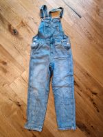 Latzhose / Latzjeans H&M Größe 134 München - Ramersdorf-Perlach Vorschau