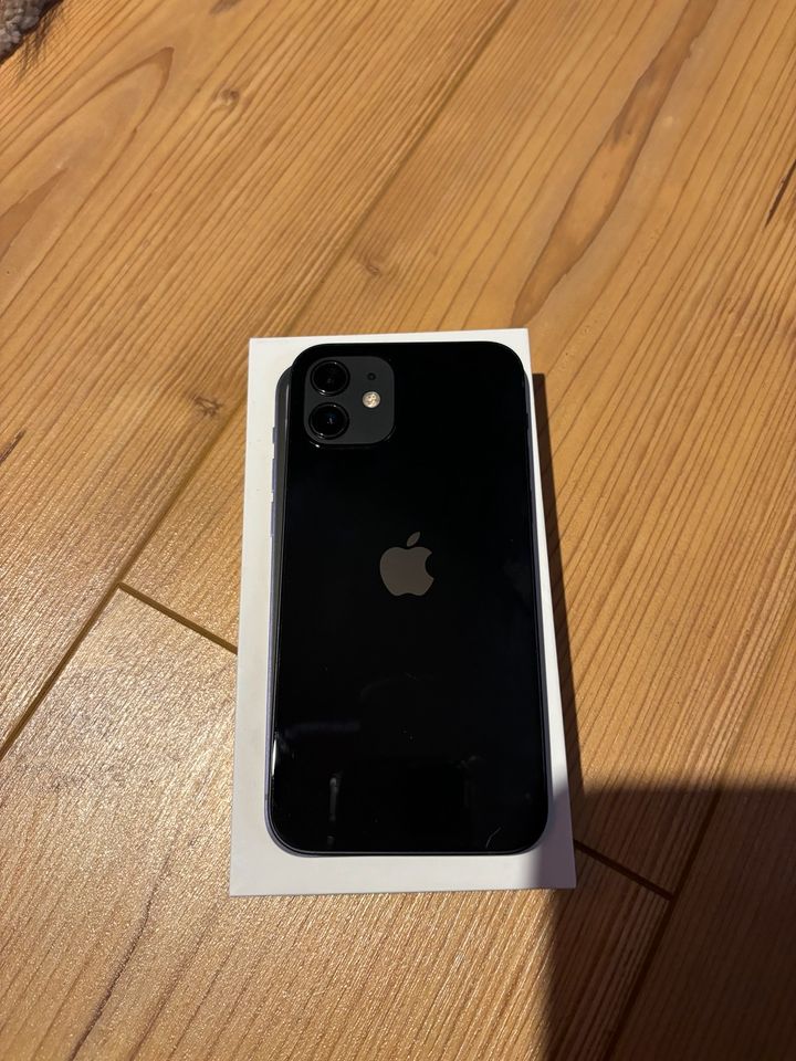 iPhone 12 256 GB schwarz in Dresden