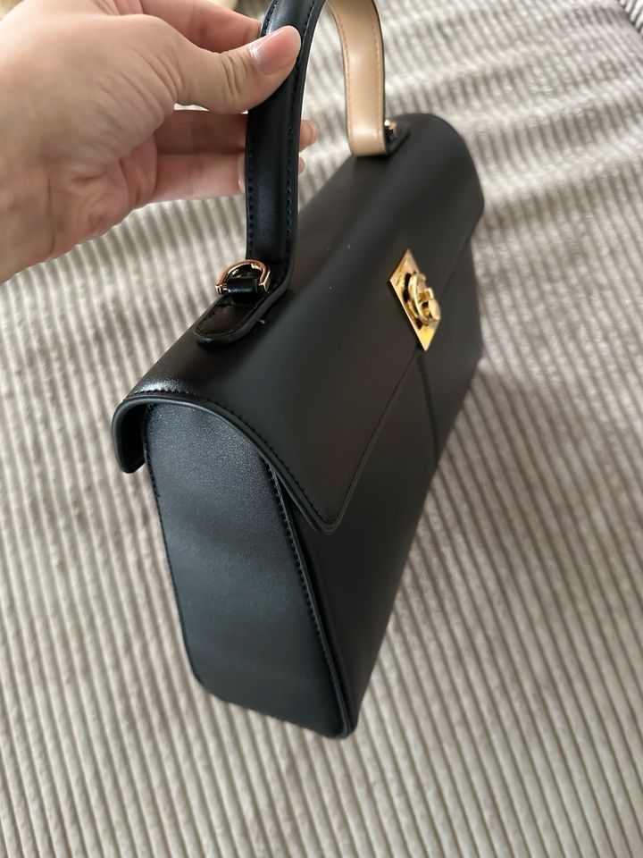 Schwarze Damen Handtasche Tasche in Lünen