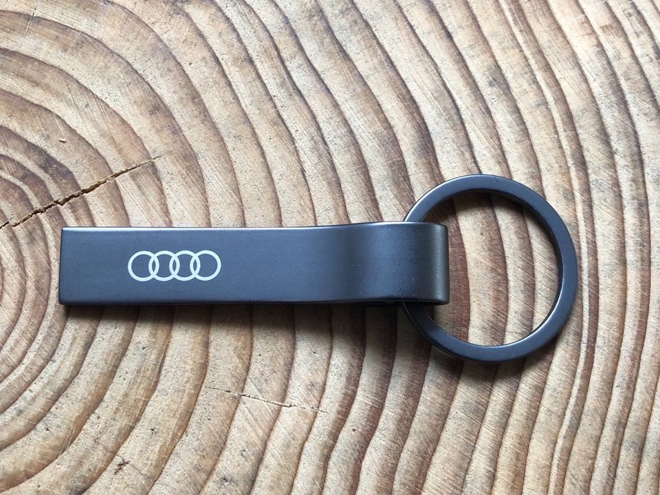 Original Audi Schlüsselanhänger Neu