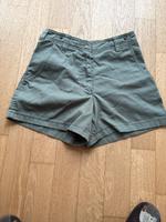 Kurze Hose, Shorts Adidas Gr. XS Damen/Mädchen Düsseldorf - Heerdt Vorschau