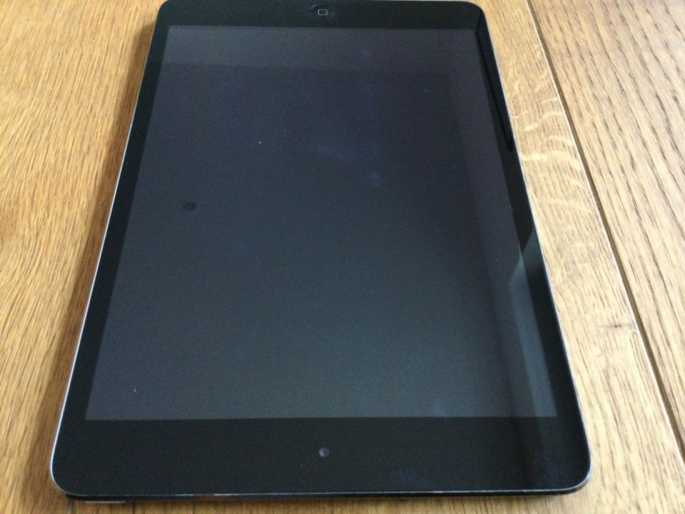 iPad Mini 2 ,32GB, Modell A1489+ SmartCase in Nußloch