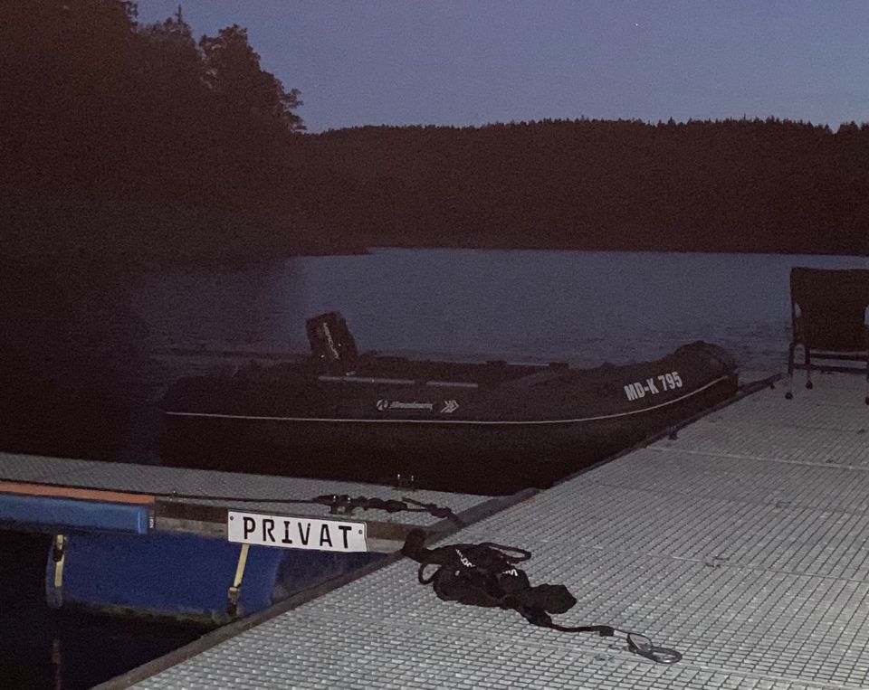 Schlauchboot von Allroundmarin POKER 380 komplett mit Motoren in Weißensee