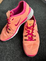 Nike Free Gr. 39 nur innen getragen Baden-Württemberg - Metzingen Vorschau