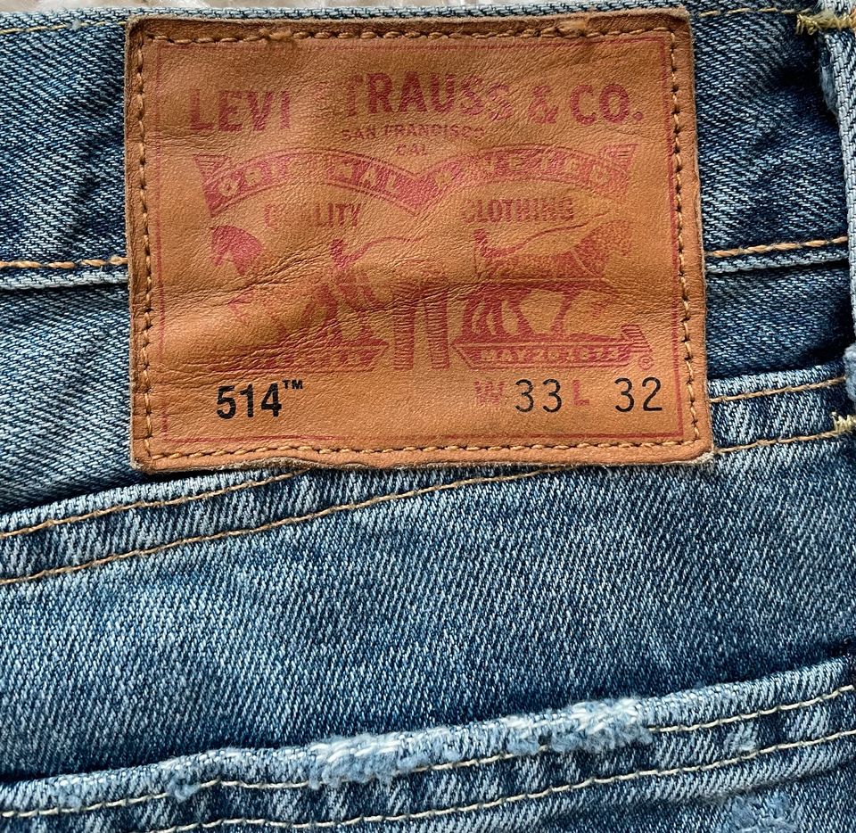 Levi’s Jeans 33/32 514 in Monheim am Rhein